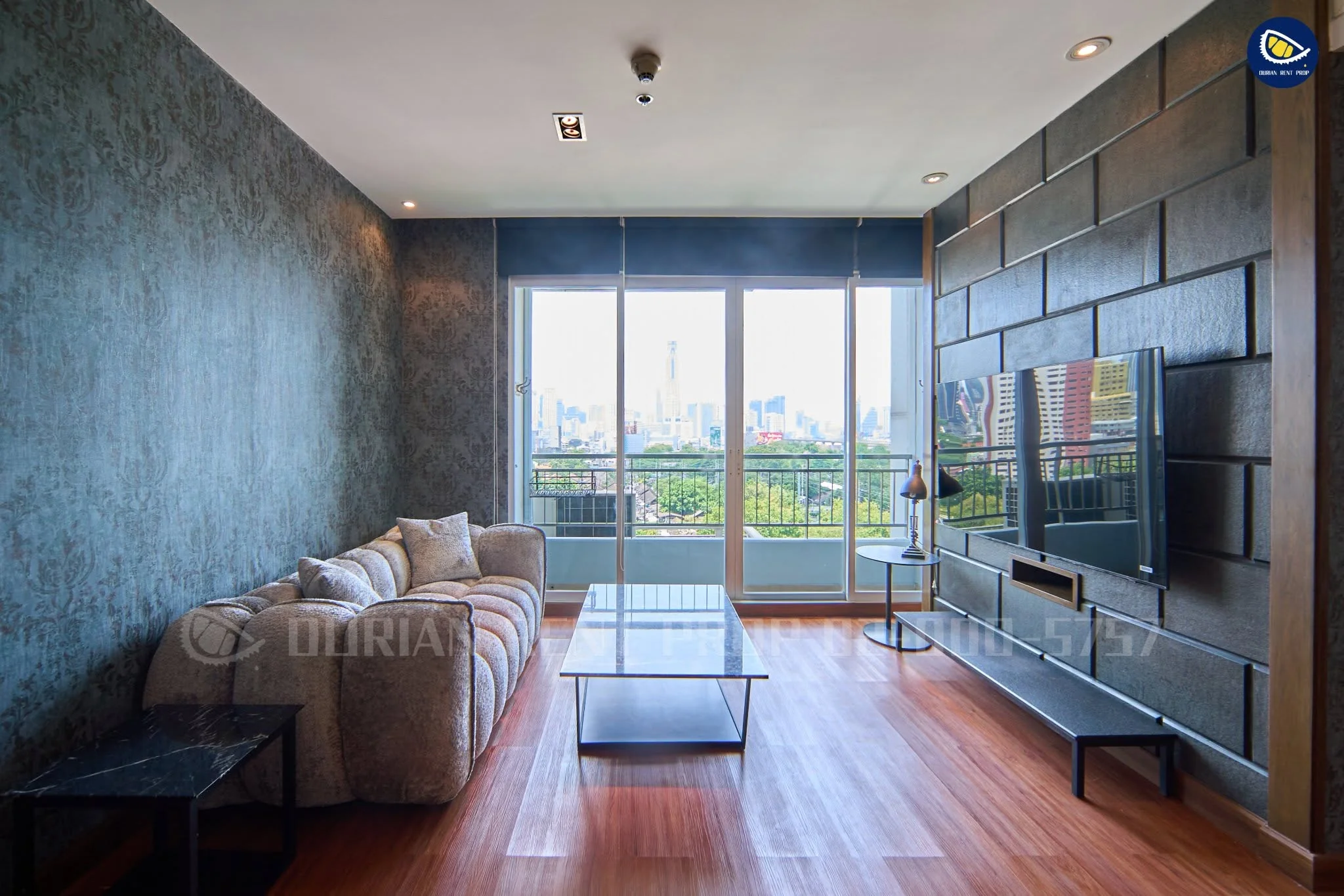 2 Bedroom condo in Circle Condominium