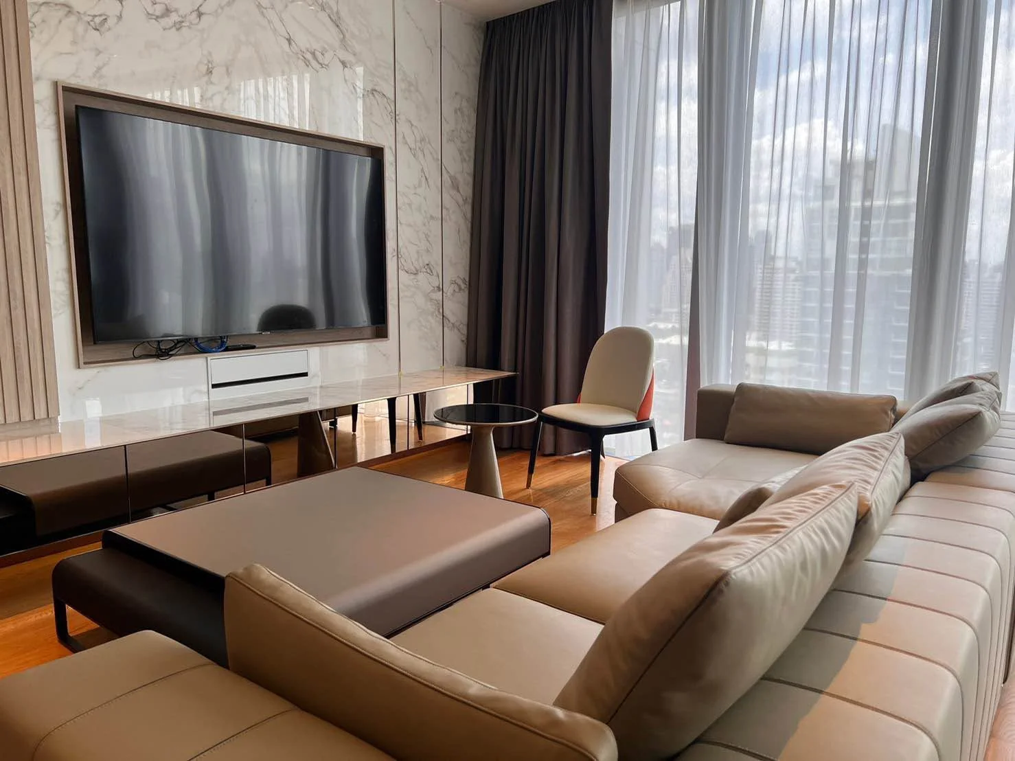 2 Bedroom condo in BEATNIQ Sukhumvit 32