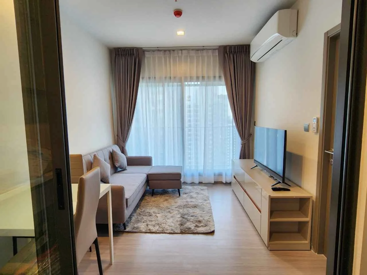 1 Bedroom condo in Life Asoke Hype
