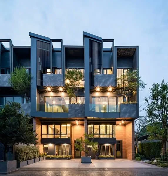 3 Bedroom condo in The Eight Chatuchak-Ratchada