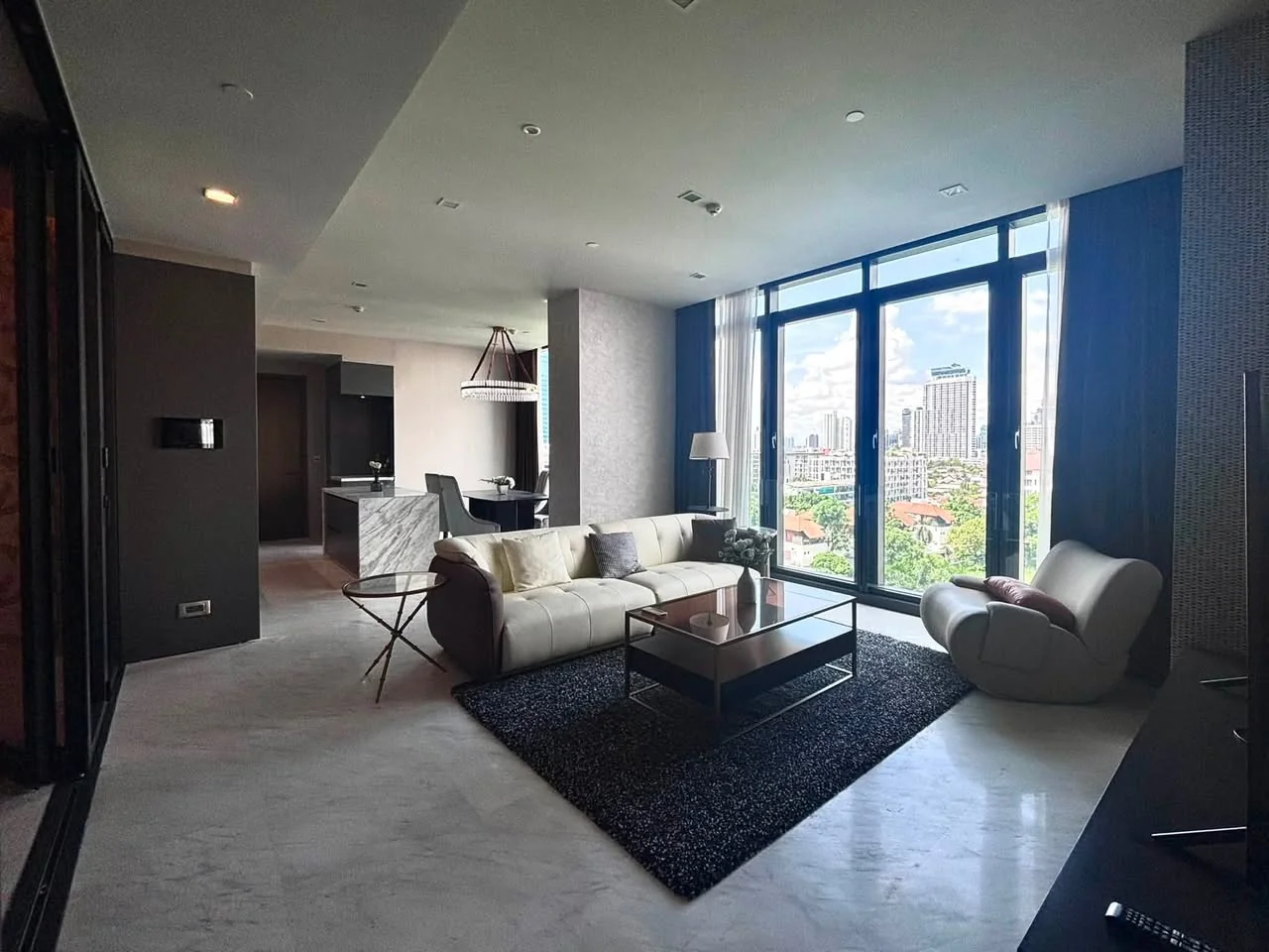 2 Bedroom condo in The Monument Thonglor