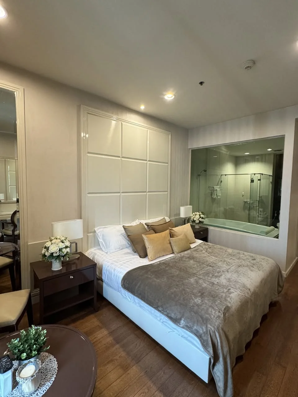 1 Bedroom condo in The Address Chidlom