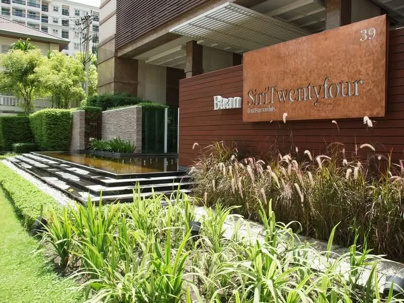 4 Bedroom condo in Baan Siri 24