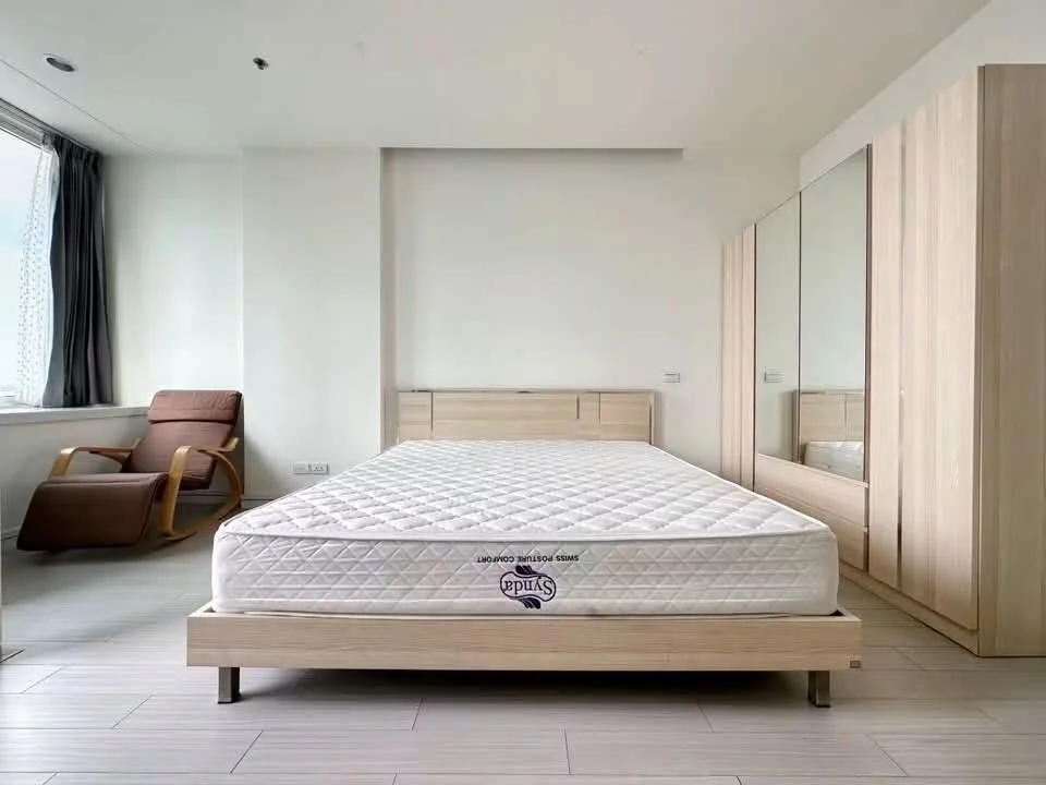 Studio condo in TC Green Rama 9