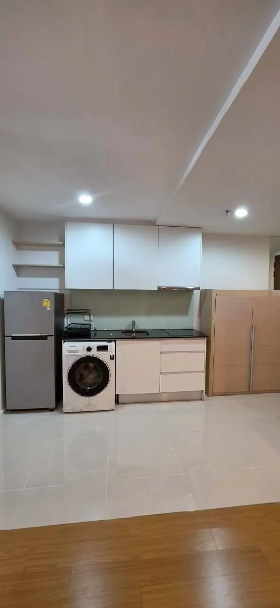 3 Bedroom condo in 15 Sukhumvit Residences