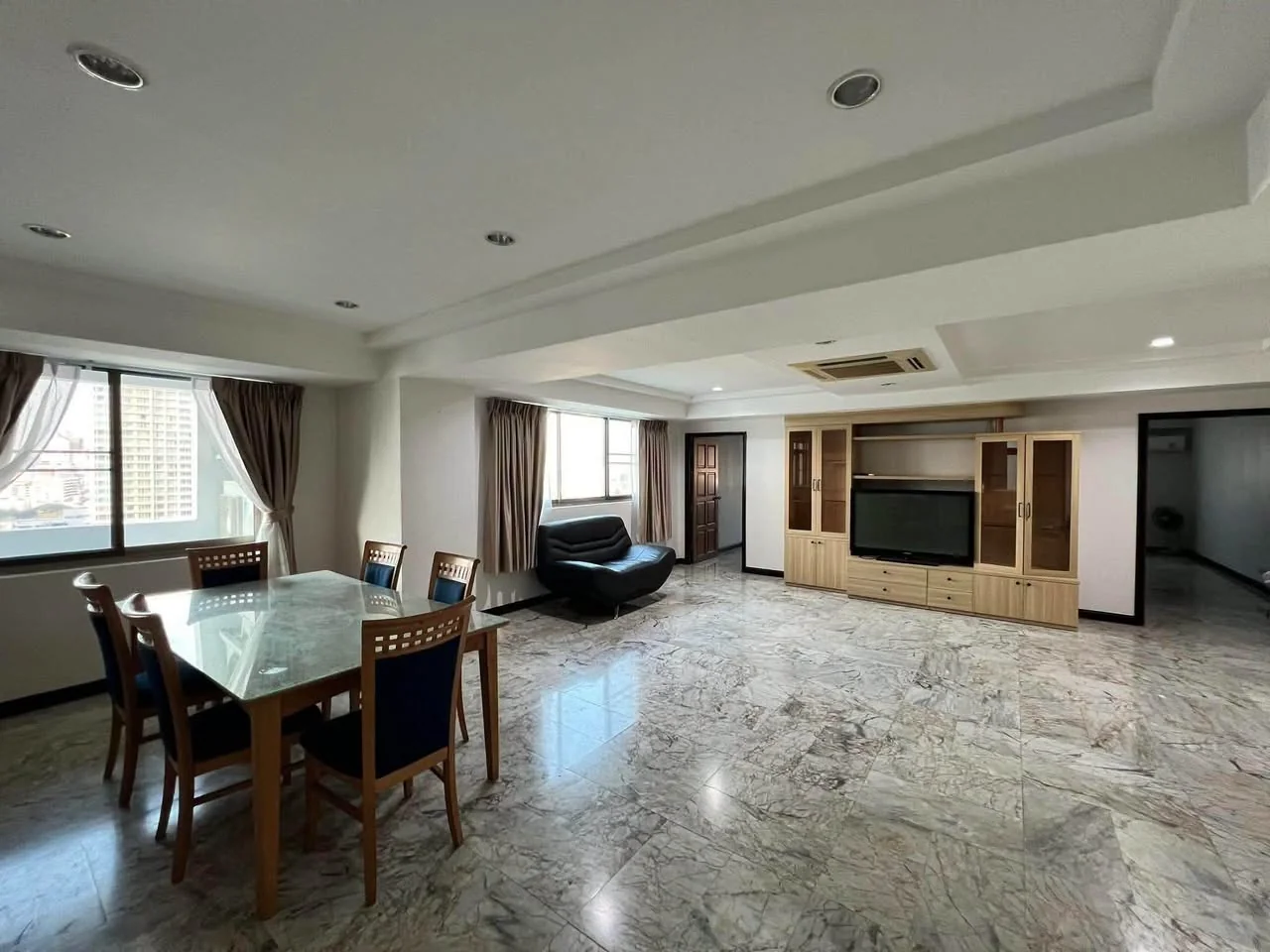3 Bedroom condo in Royal Castle Sukhumvit