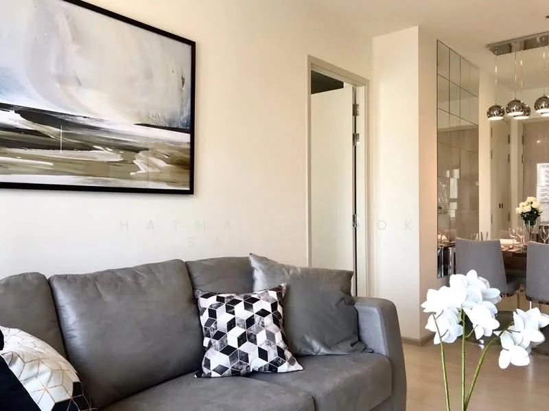 2 Bedroom condo in Life Asoke