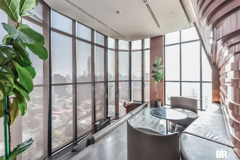 2 Bedroom condo in IDEO Q Victory