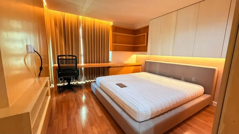 2 Bedroom condo in Lumpini Place Rama 9-Ratchada