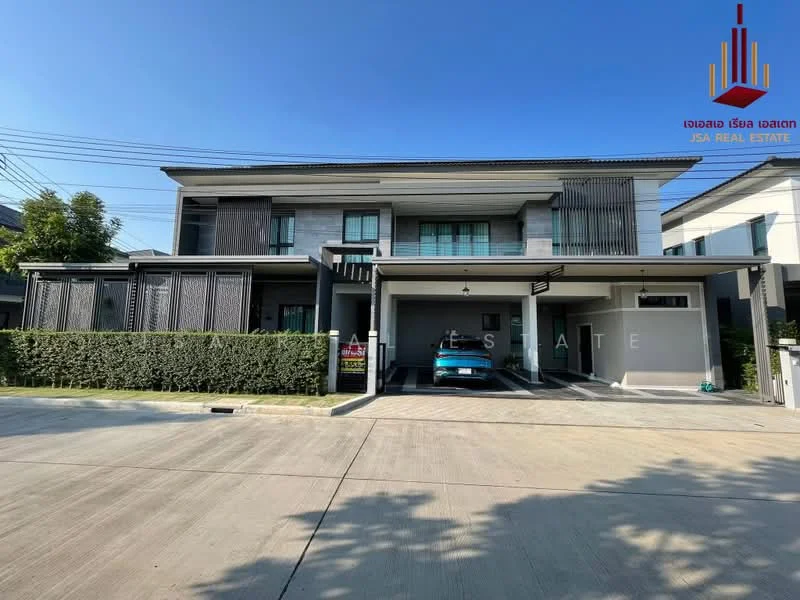 5 Bedroom condo in The City Bangna