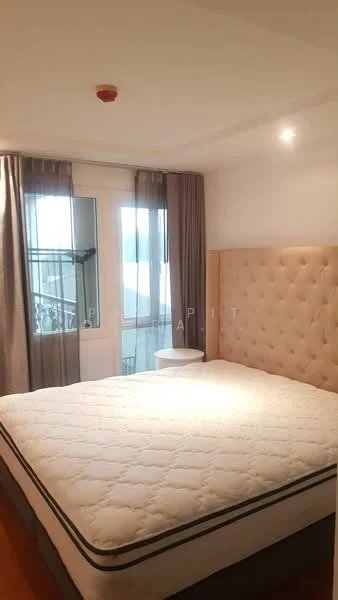 2 Bedroom condo in Le Nice Ekamai