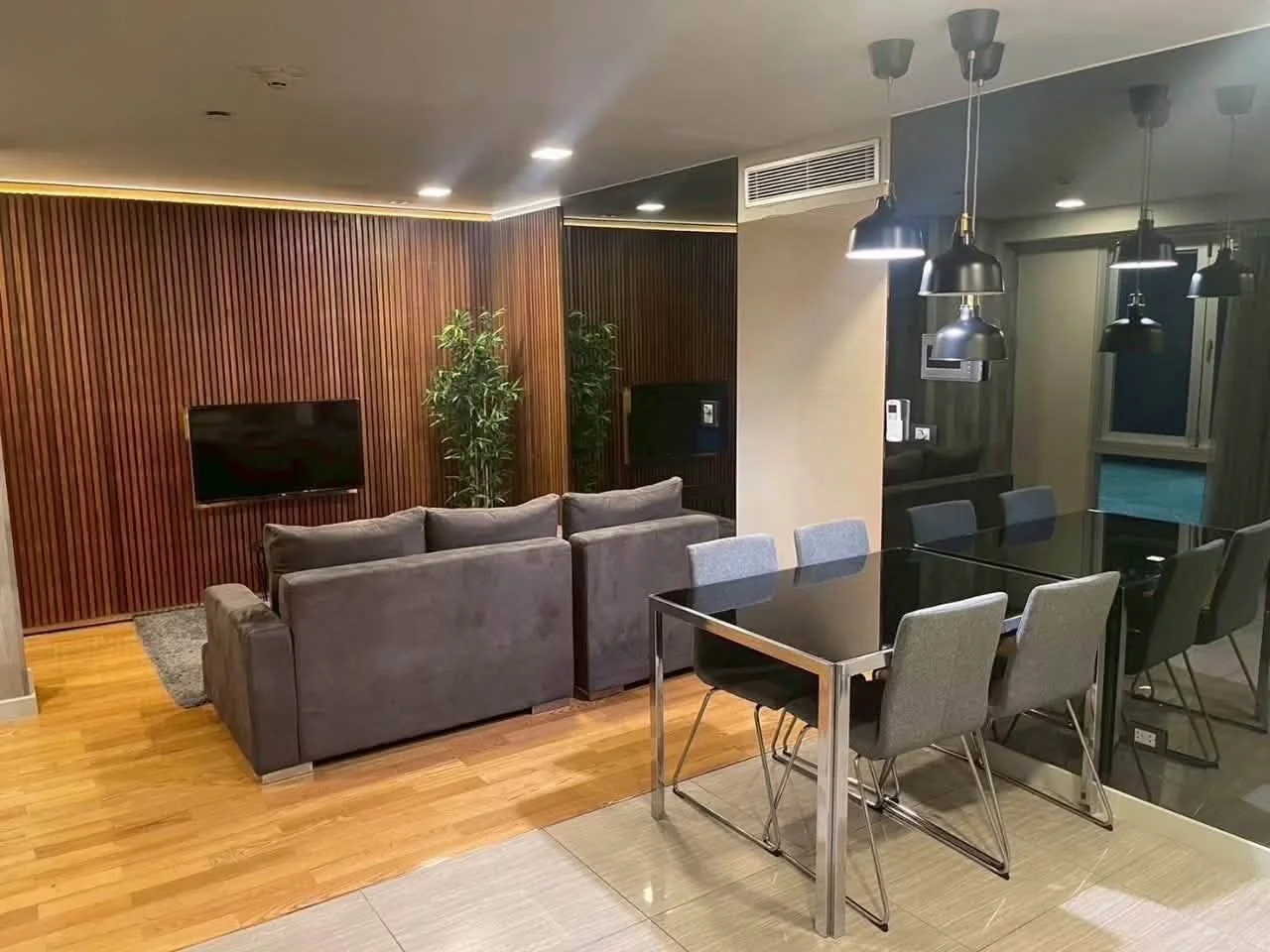 2 Bedroom condo in Quad Silom