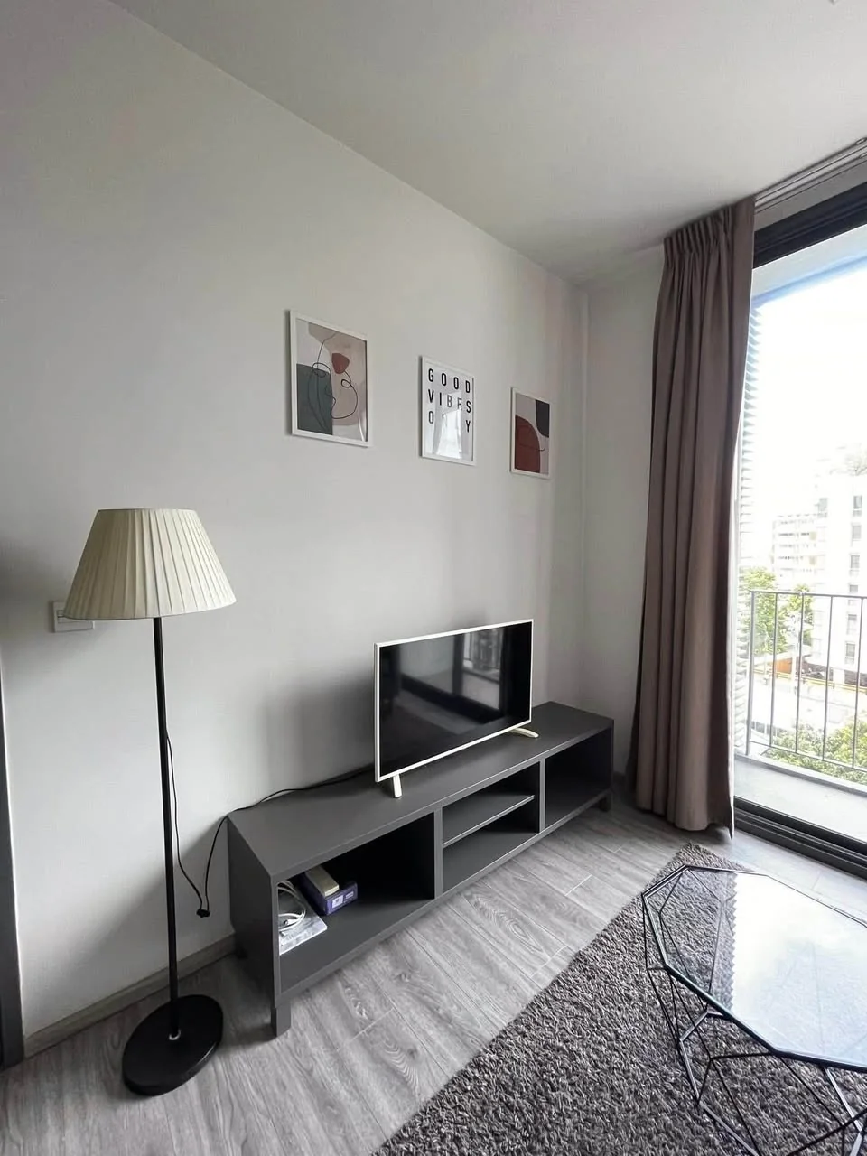 1 Bedroom condo in The Edge Sukhumvit 23