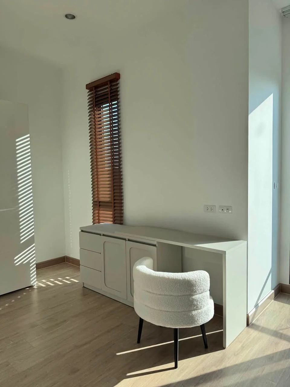 3 Bedroom condo in Como Bianca II