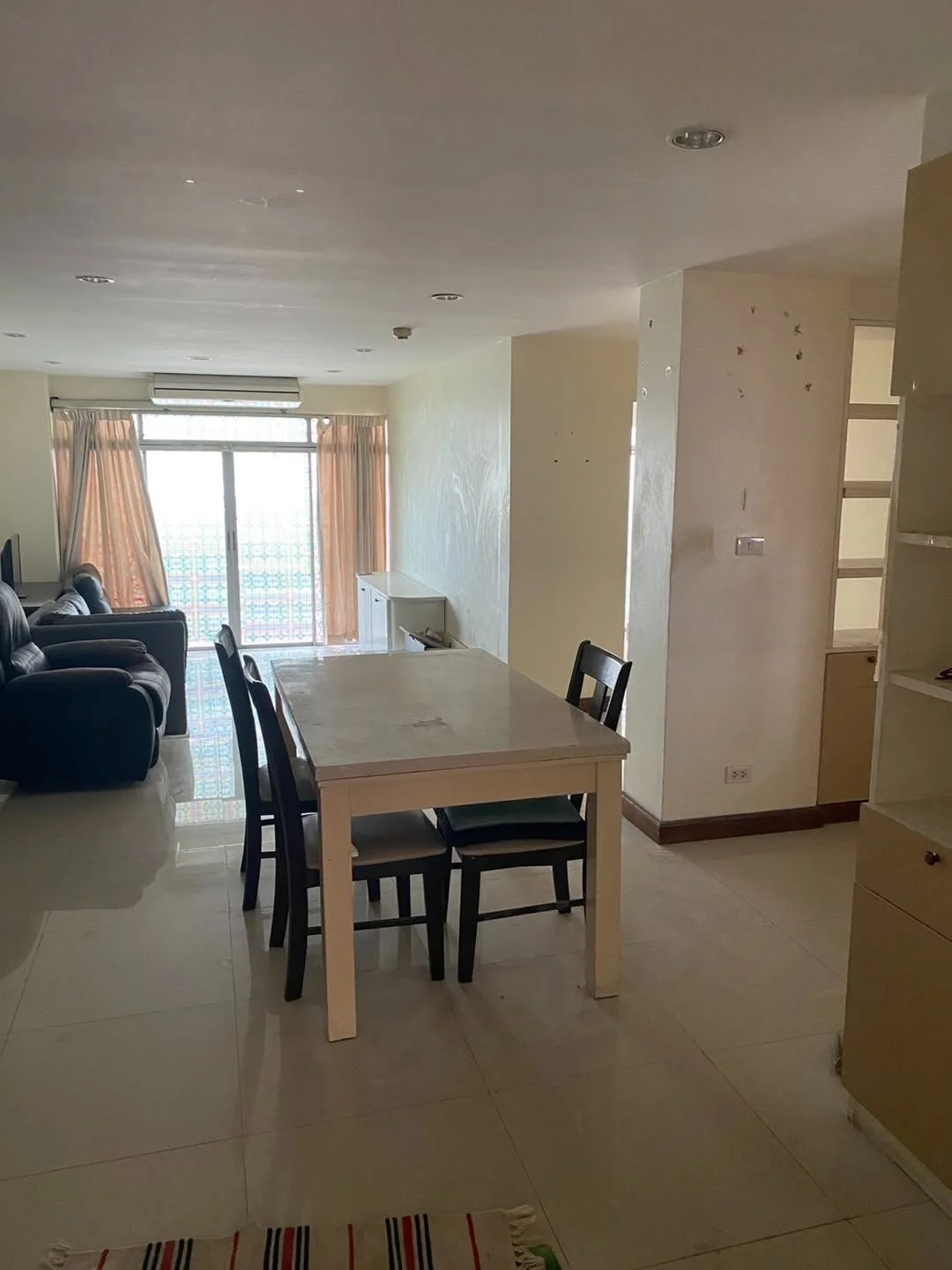 3 Bedroom condo in The Heritage Condominium