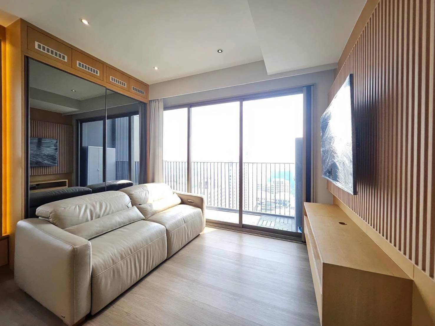 3 Bedroom condo in Whizdom The Forestias