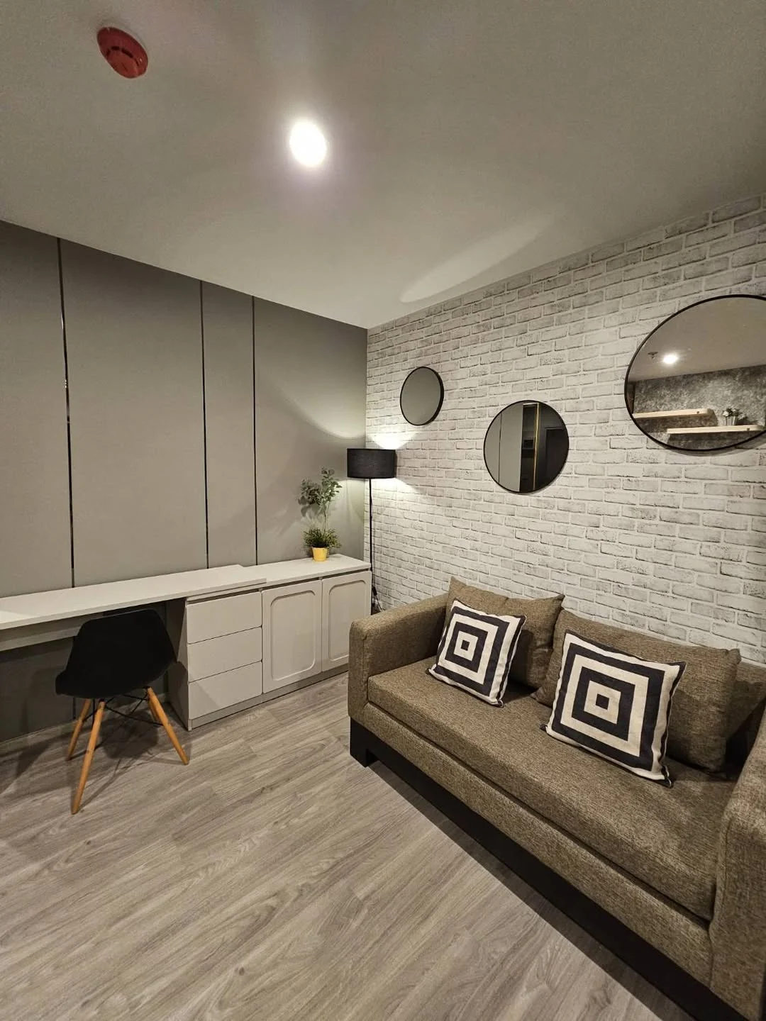 1 Bedroom condo in Regent Home Bangna