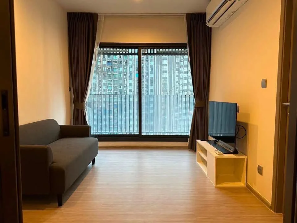 1 Bedroom condo in Life Asoke Hype