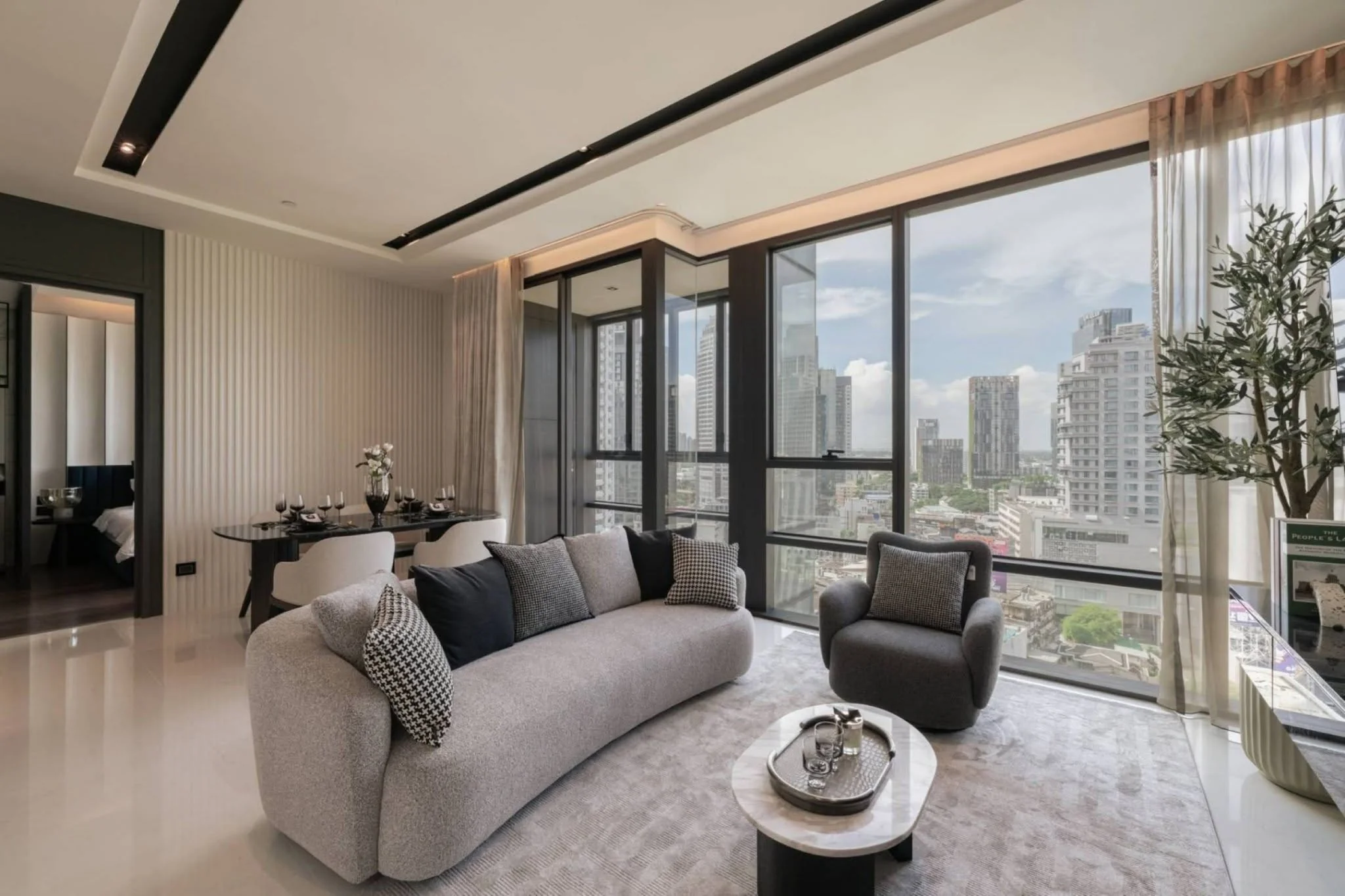 2 Bedroom condo in The Bangkok Thonglor