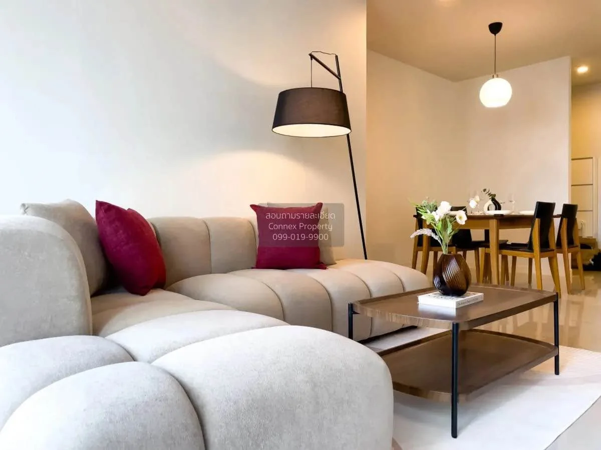 2 Bedroom condo in Circle Condominium