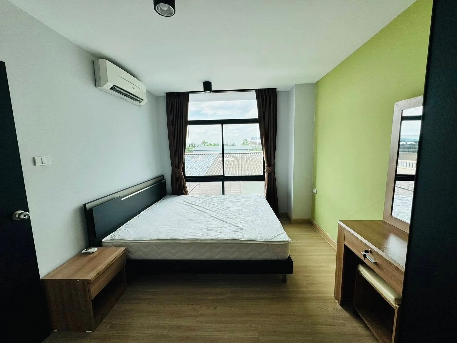 1 Bedroom condo in G Haus Condo