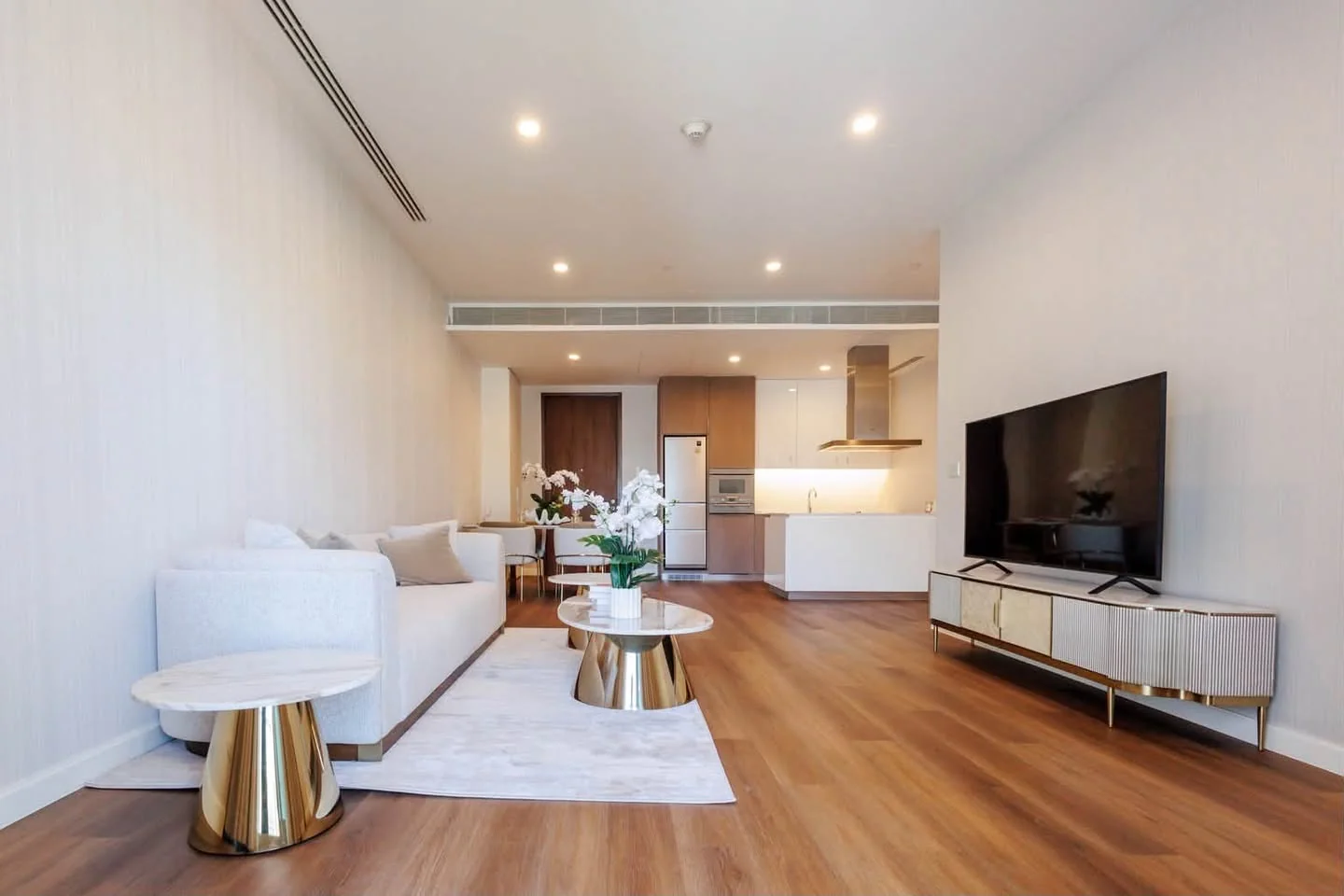 2 Bedroom condo in 185 Rajadamri