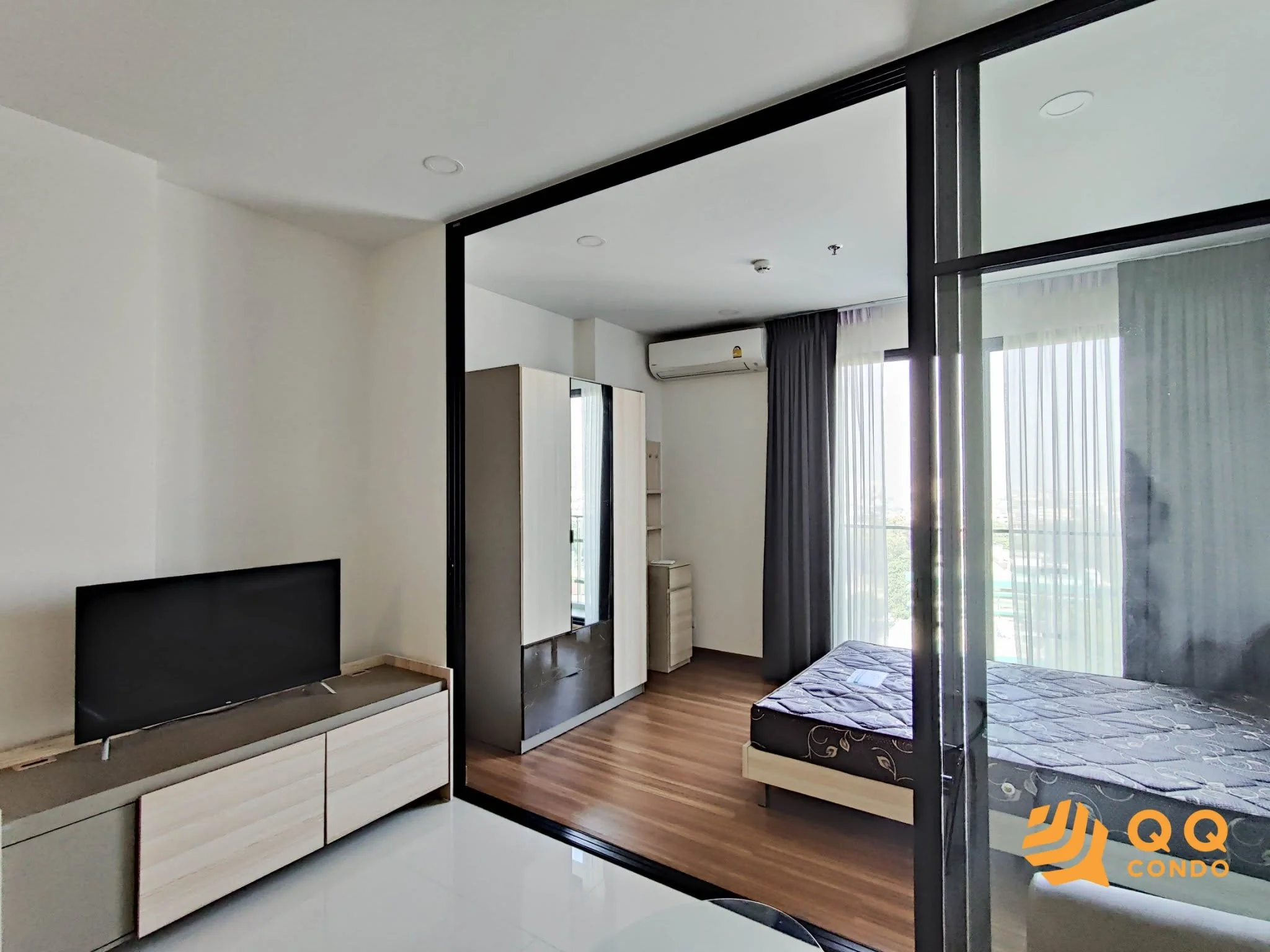 1 Bedroom condo in Supalai Premier Charoen Nakhon
