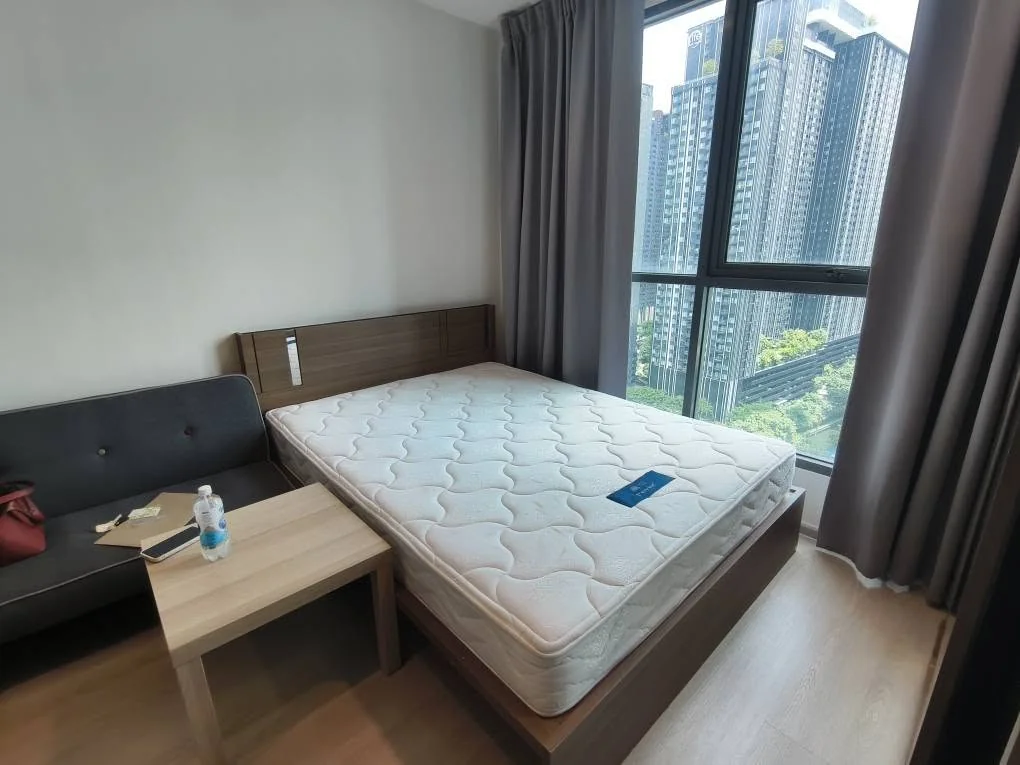Studio condo in IDEO MOBI Rama 9