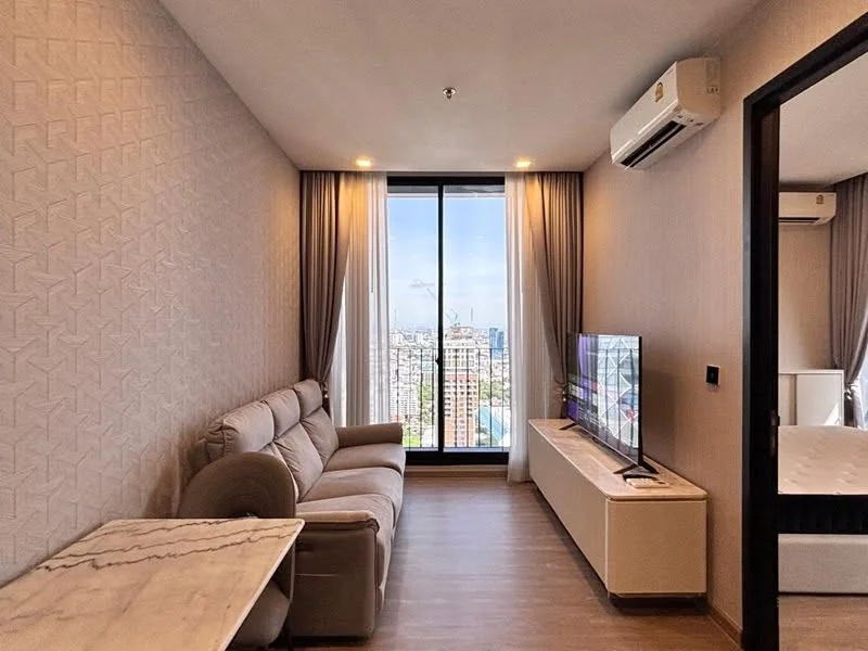 1 Bedroom condo in Noble Around Ari