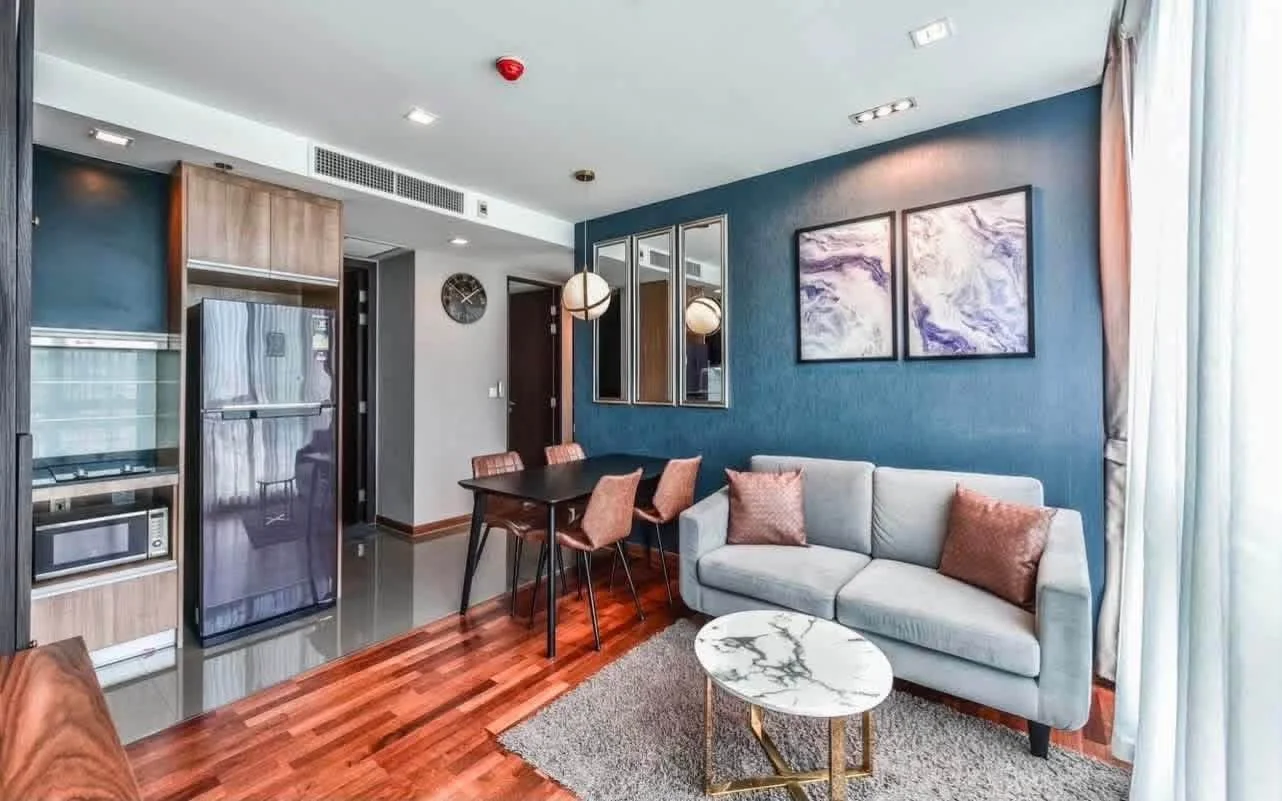 2 Bedroom condo in Wish Signature Midtown Siam