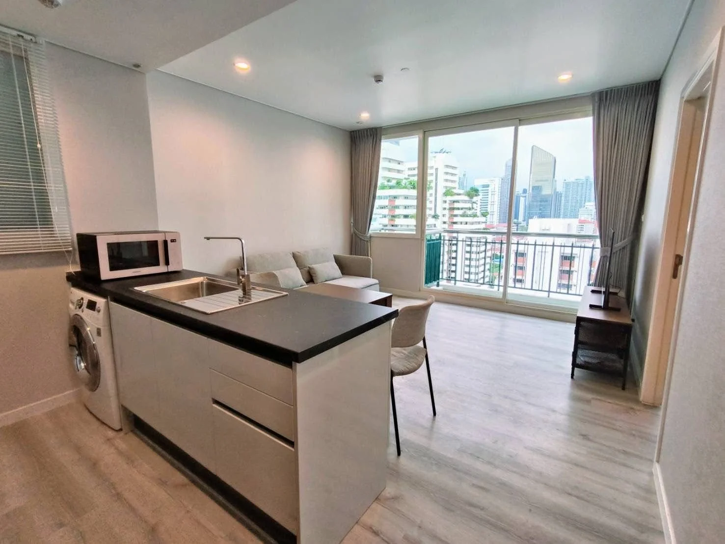 1 Bedroom condo in Wind Sukhumvit 23
