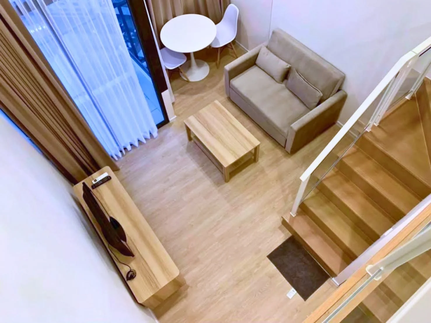 1 Bedroom condo in Landmark @MRTA Station