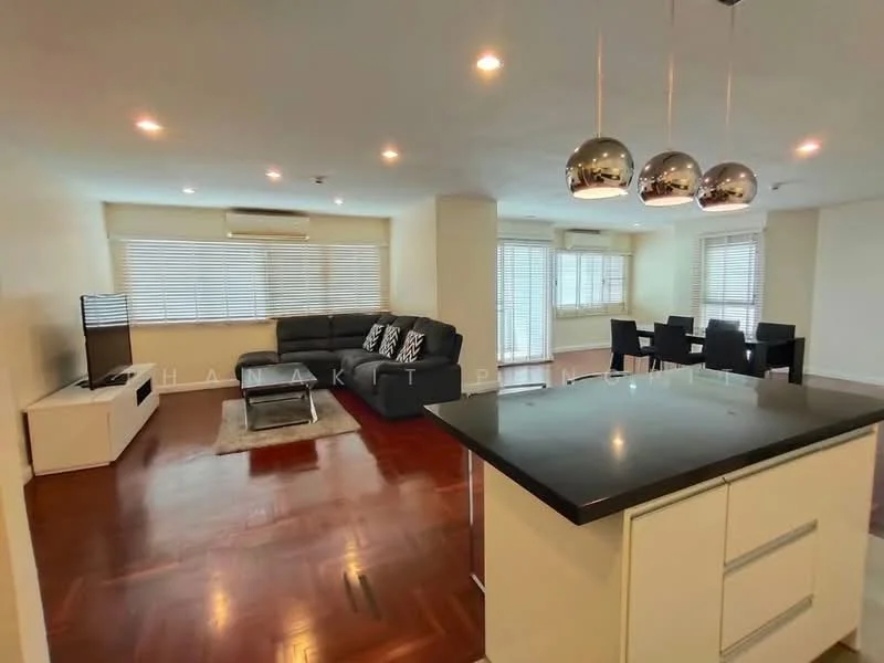 2 Bedroom condo in Silom Condominium
