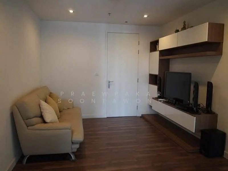 1 Bedroom condo in The Room Sathorn-Taksin