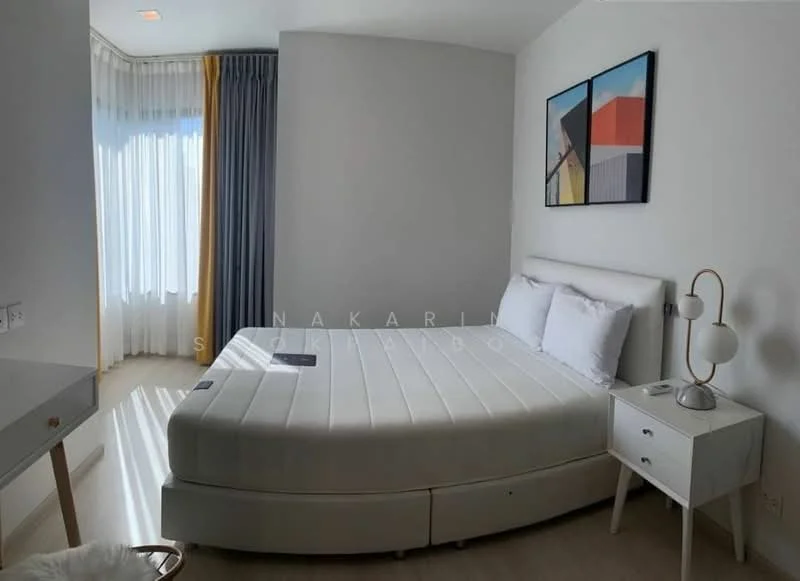 2 Bedroom condo in Life One Wireless