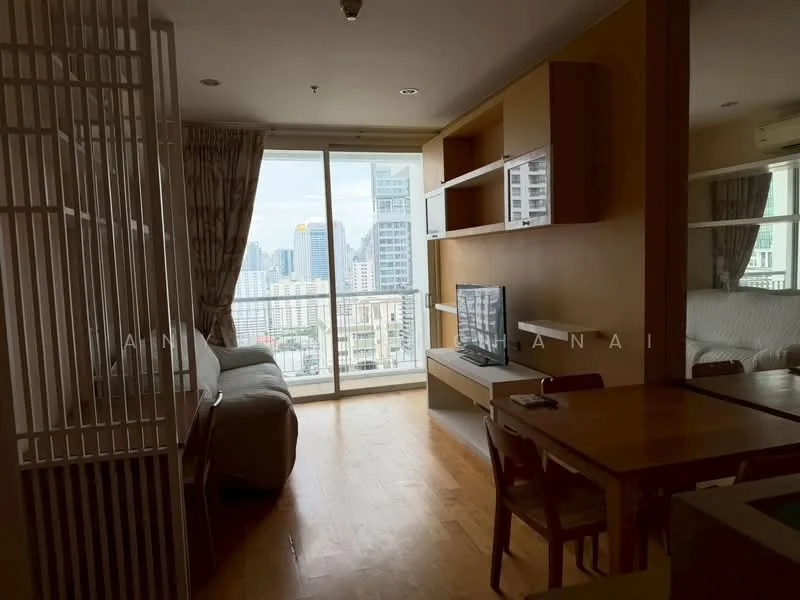 1 Bedroom condo in Villa Ratchatewi