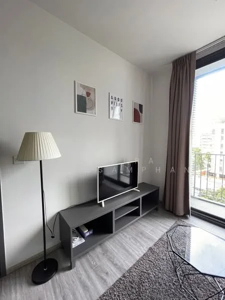 1 Bedroom condo in The Edge Sukhumvit 23