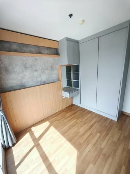2 Bedroom condo in Lumpini Place Ratchada-Sathu