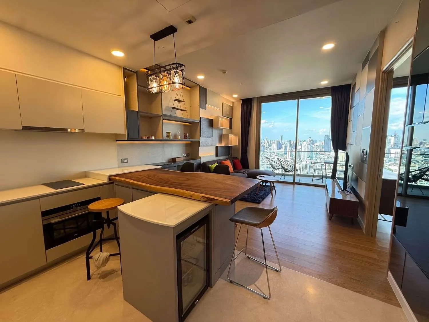 1 Bedroom condo in Magnolias Waterfront Residences