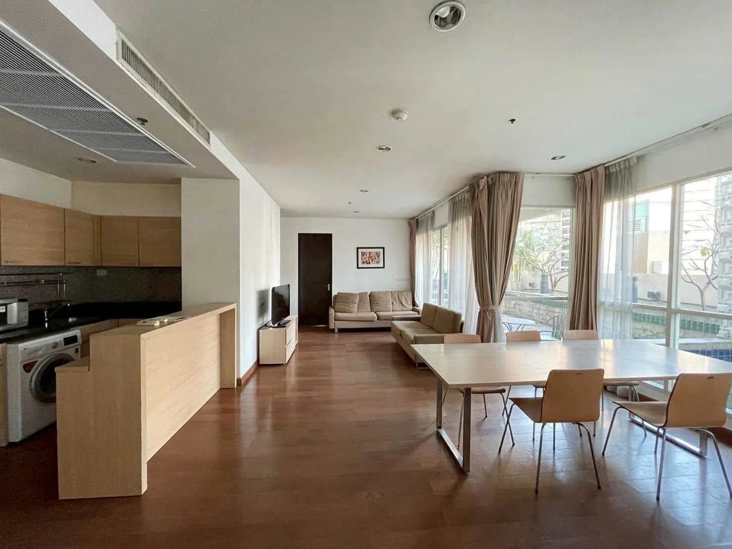 3 Bedroom condo in The Address Chidlom