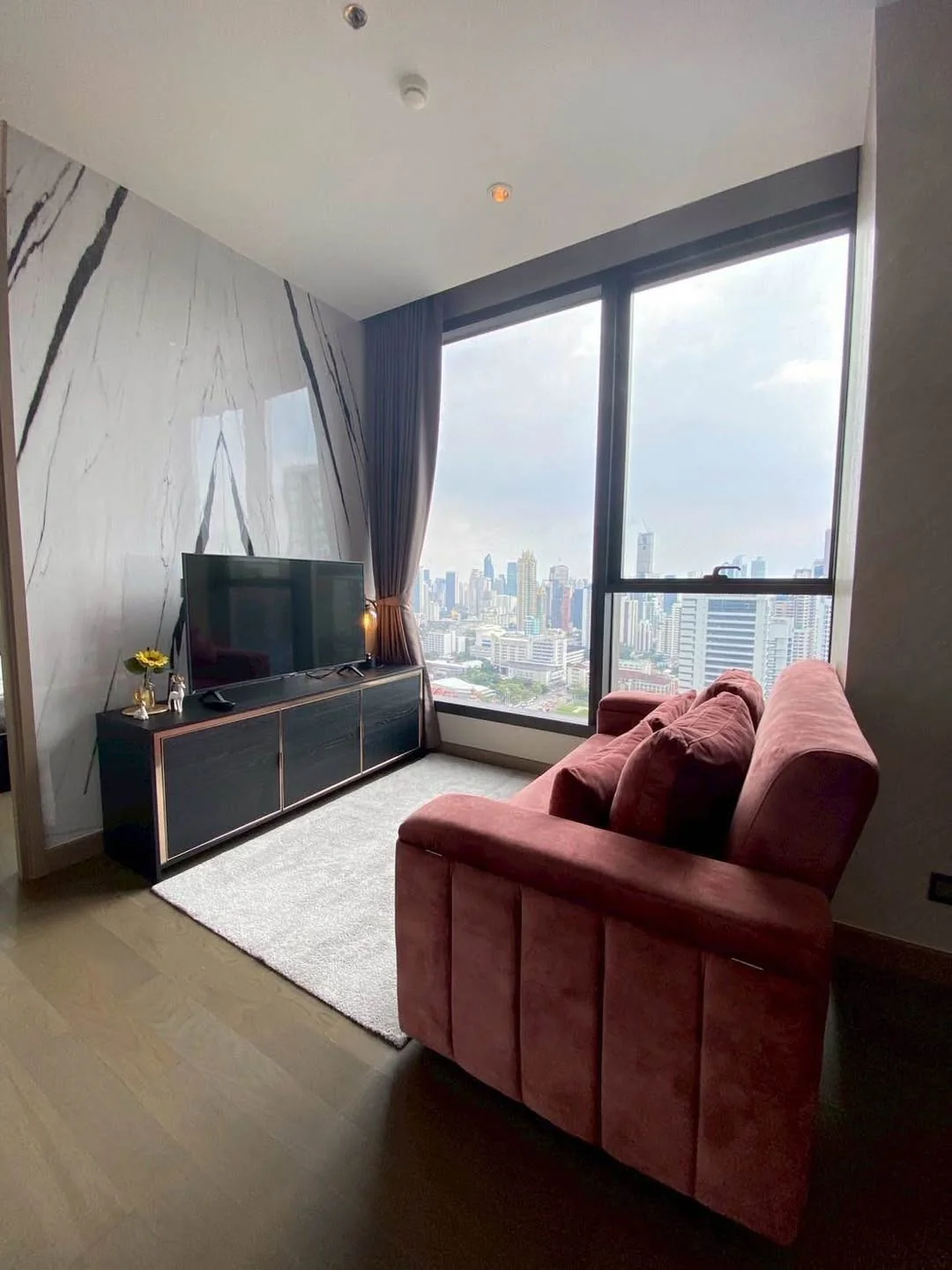 1 Bedroom condo in The Esse at Singha Complex