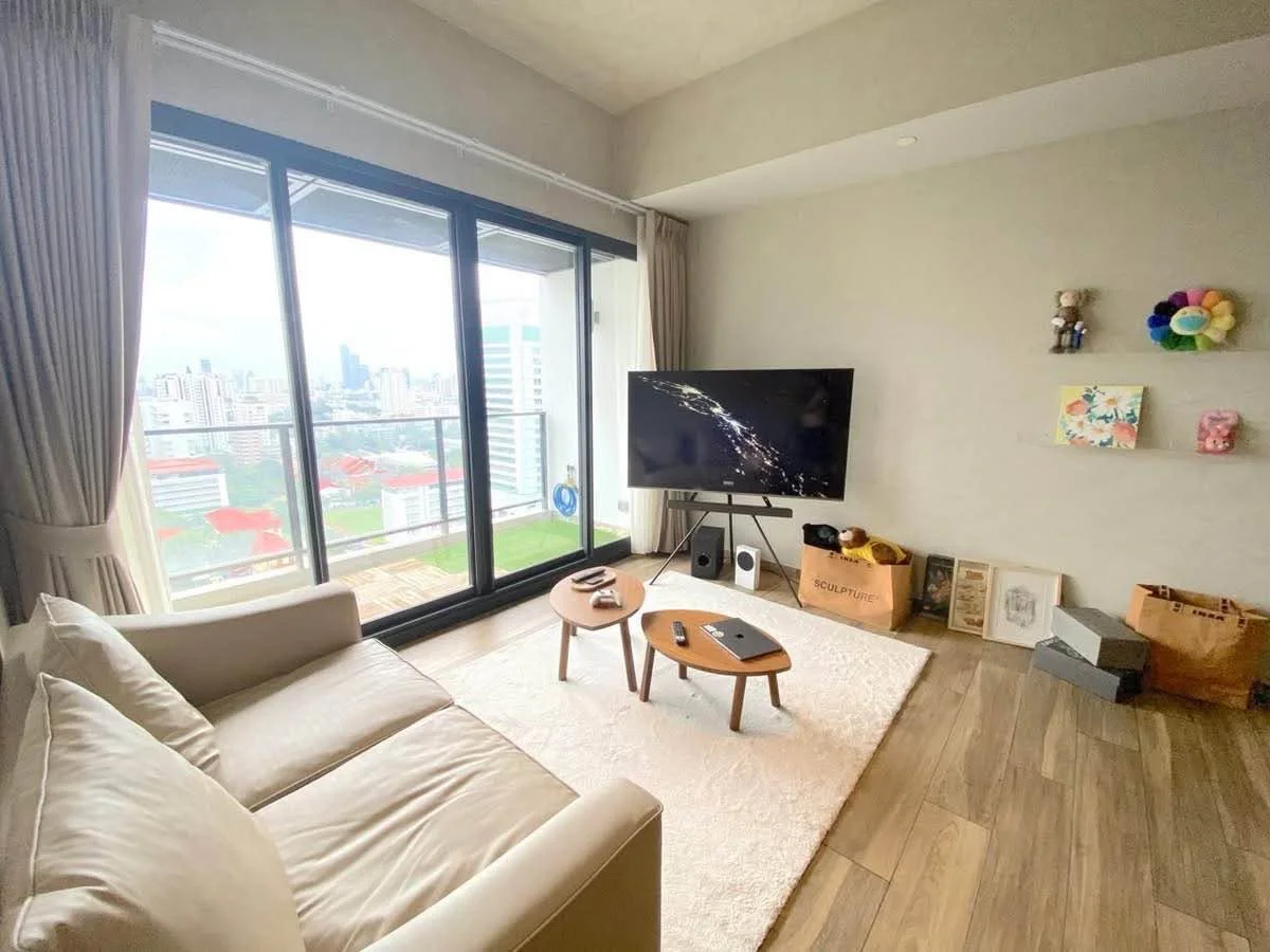 2 Bedroom condo in The Lofts Asoke