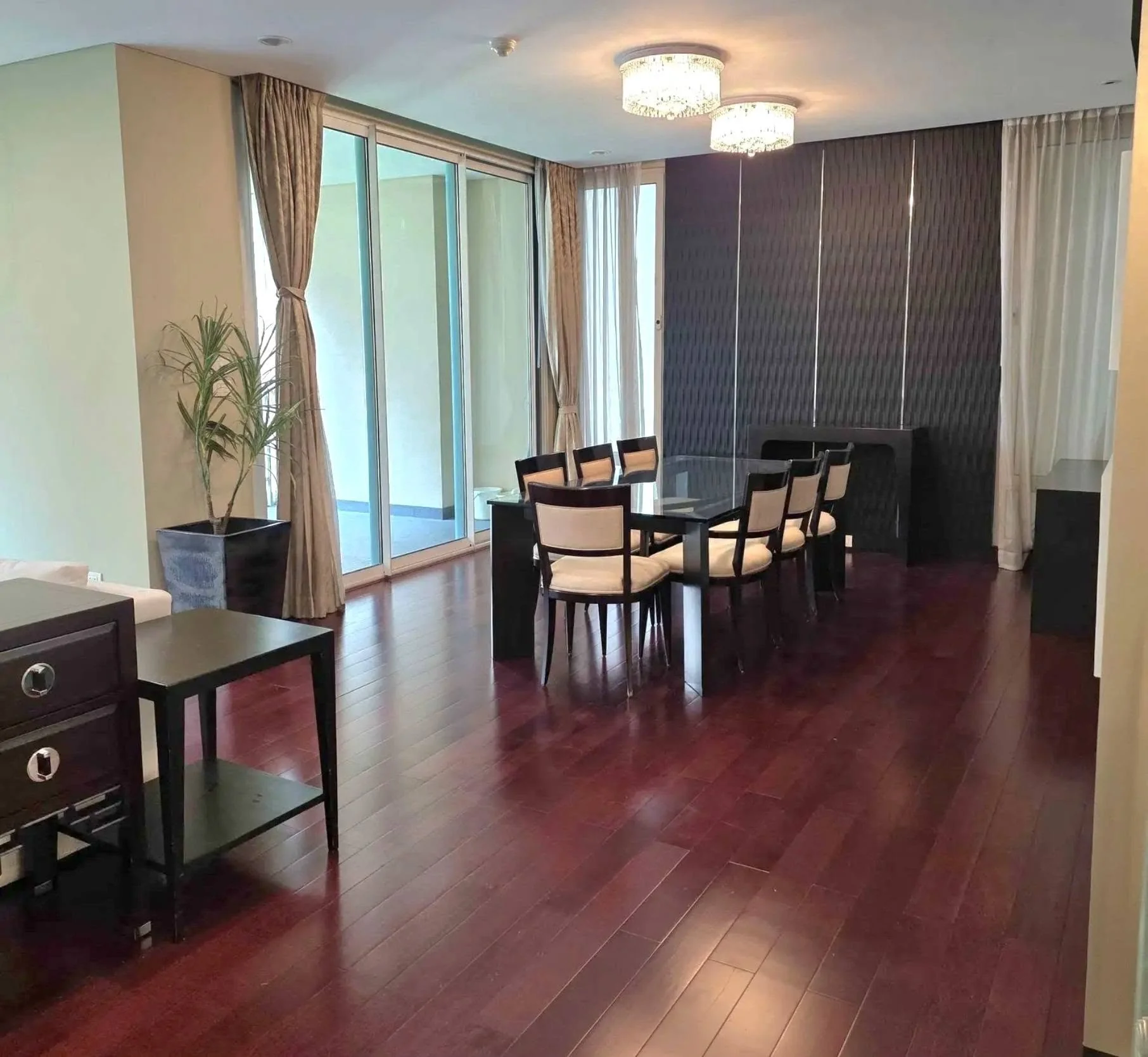 3 Bedroom condo in The Park Chidlom