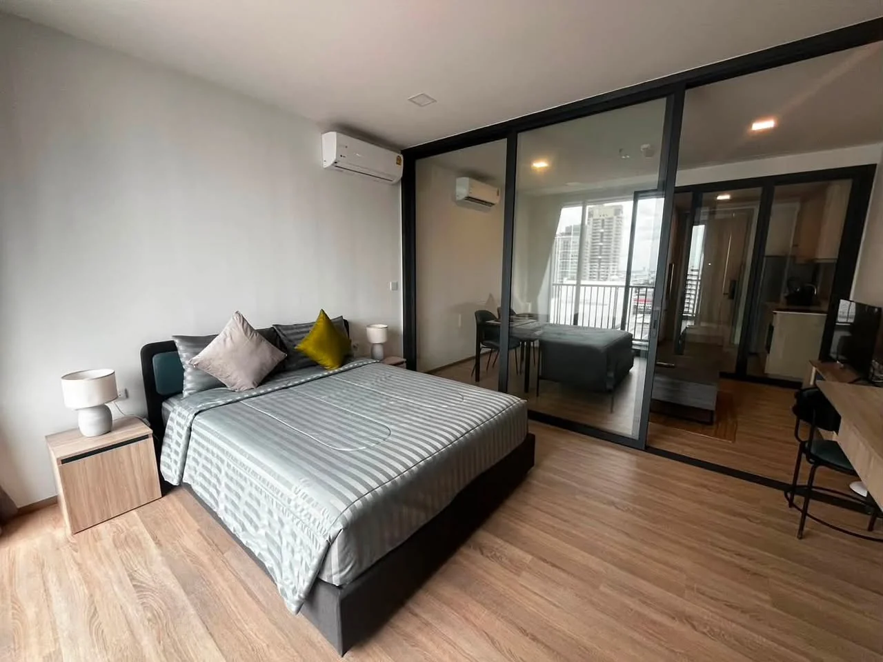 1 Bedroom condo in XT Phayathai
