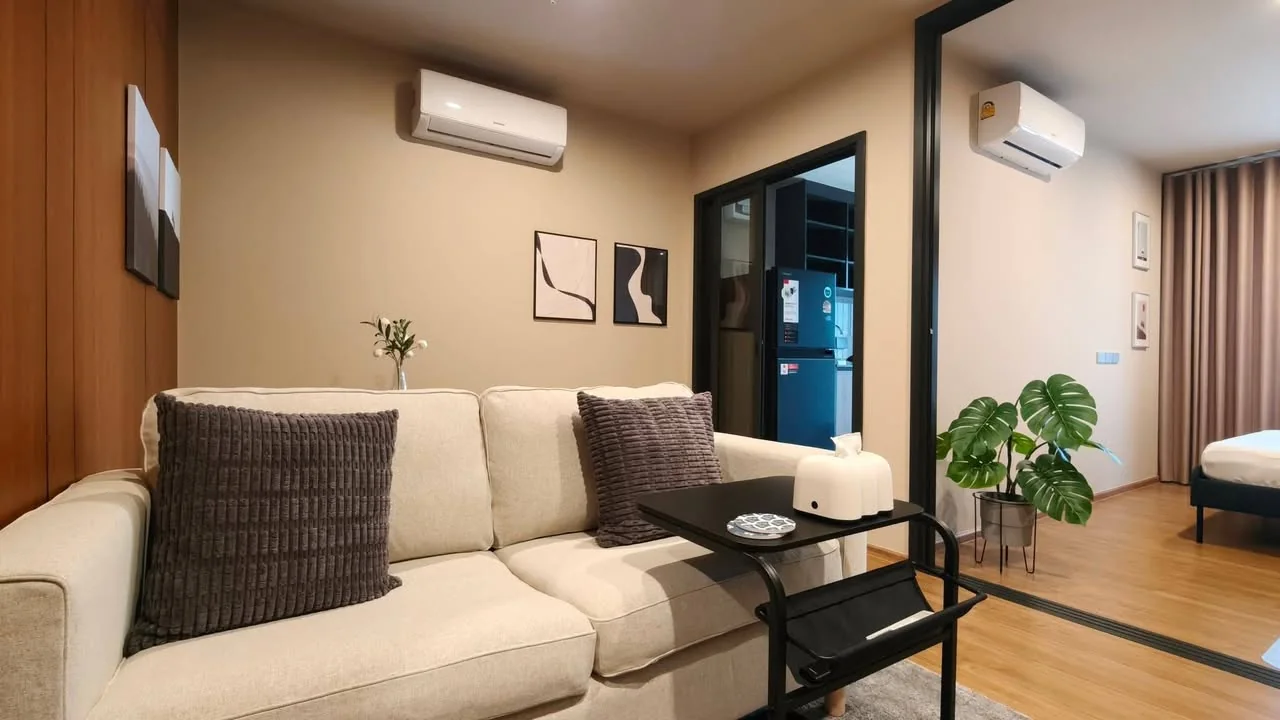 Studio condo in The Line Vibe