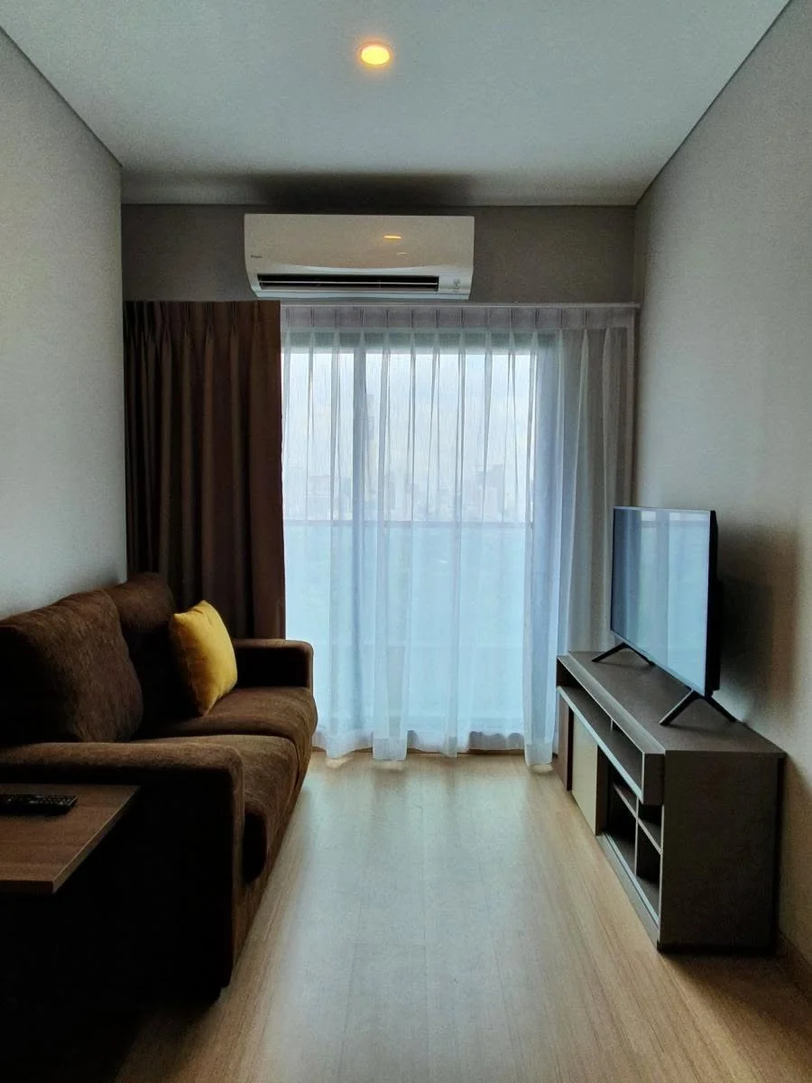 2 Bedroom condo in Lumpini Suite Phetchaburi-Makkasan