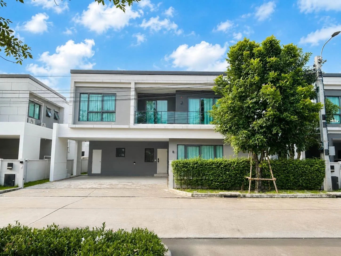 4 Bedroom condo in Centro Bangna-Wongwean