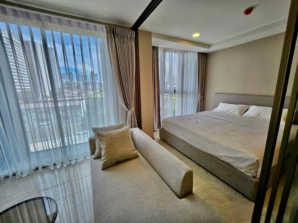 1 Bedroom condo in Walden Asoke