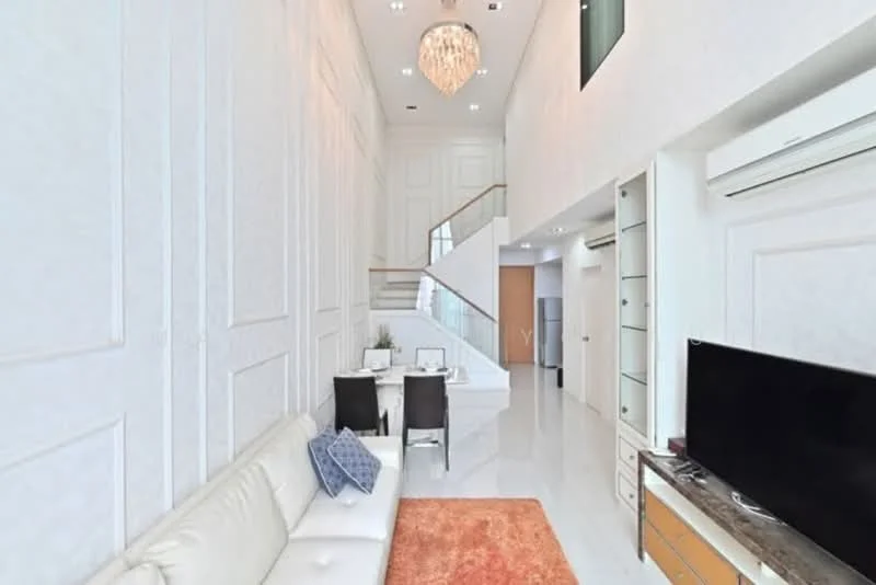 2 Bedroom condo in Villa Asoke