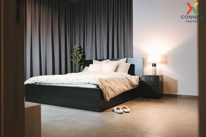 2 Bedroom condo in The Lofts Asoke